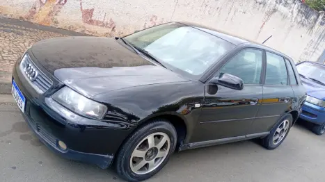AUDI A3 1.8 4P, Foto 1