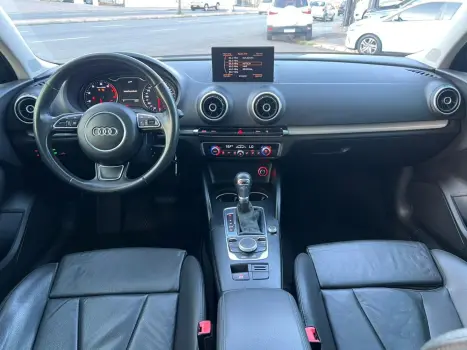AUDI A3 1.8 4P AUTOM�TICO, Foto 7