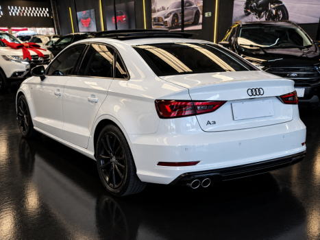 AUDI A3 1.8 4P AUTOMÁTICO, Foto 3