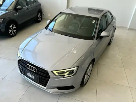 AUDI A3 Sedan 1.4 16V 4P TFSI AMBIENTE S-TRONIC AUTOMTICO, Foto 4