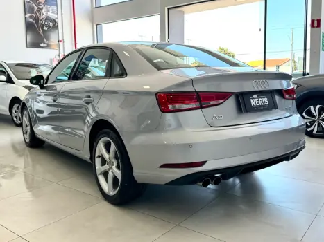 AUDI A3 Sedan 1.4 16V 4P TFSI AMBIENTE S-TRONIC AUTOMTICO, Foto 7