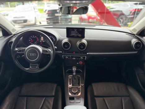AUDI A3 Sedan 2.0 16V 4P TFSI PERFORMANCE BLACK S-TRONIC AUTOM�TICO, Foto 11