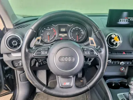 AUDI A3 Sedan 2.0 16V 4P TFSI AMBITION S-TRONIC AUTOM�TICO, Foto 12