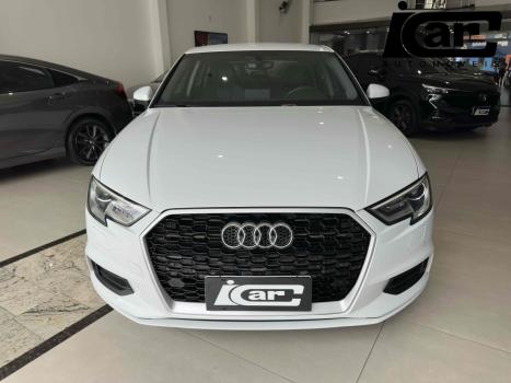 AUDI A3 Sedan , Foto 2