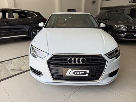 AUDI A3 Sedan , Foto 2