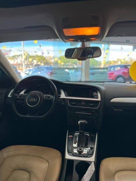 AUDI A4 1.8 20V 4P AUTOM�TICO, Foto 2