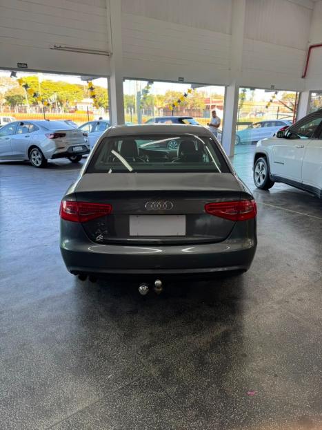 AUDI A4 1.8 20V 4P AUTOM�TICO, Foto 7