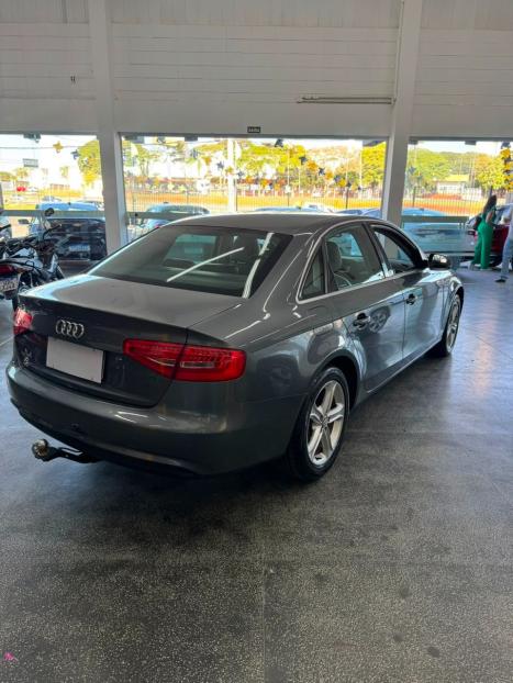 AUDI A4 1.8 20V 4P AUTOM�TICO, Foto 8