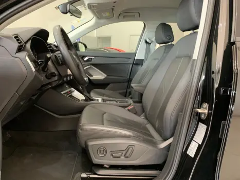 AUDI Q3 1.4 4P 35 TFSI PRESTIGE S-TRONIC AUTOM�TICO, Foto 11