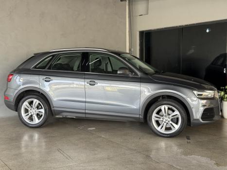 AUDI Q3 1.4 4P FLEX TFSI AMBIENTE S-TRONIC AUTOM�TICO, Foto 3