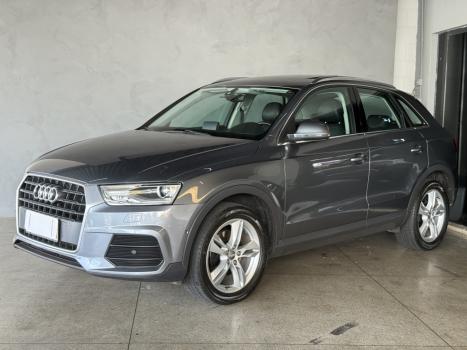 AUDI Q3 1.4 4P FLEX TFSI AMBIENTE S-TRONIC AUTOM�TICO, Foto 4