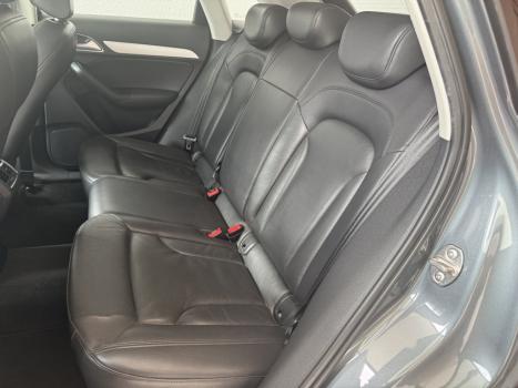 AUDI Q3 1.4 4P FLEX TFSI AMBIENTE S-TRONIC AUTOM�TICO, Foto 10