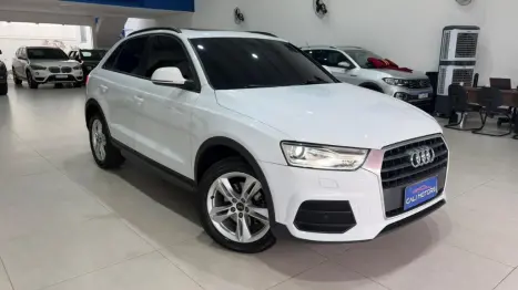 AUDI Q3 1.4 4P FLEX TFSI S-TRONIC AUTOM�TICO, Foto 2