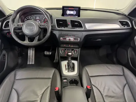 AUDI Q3 1.4 4P FLEX TFSI AMBIENTE S-TRONIC AUTOM�TICO, Foto 4