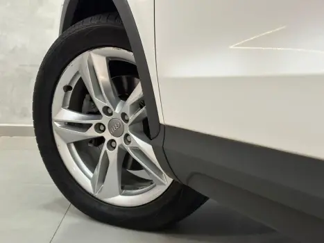 AUDI Q3 1.4 4P TFSI AMBITION S-TRONIC AUTOM�TICO, Foto 21