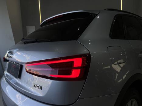 AUDI Q3 1.4 4P TFSI AMBIENTE S-TRONIC AUTOM�TICO, Foto 3