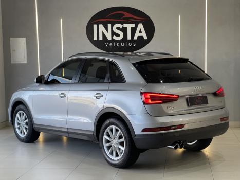 AUDI Q3 1.4 4P TFSI AMBIENTE S-TRONIC AUTOM�TICO, Foto 4