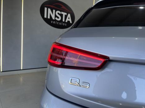 AUDI Q3 1.4 4P TFSI AMBIENTE S-TRONIC AUTOM�TICO, Foto 5