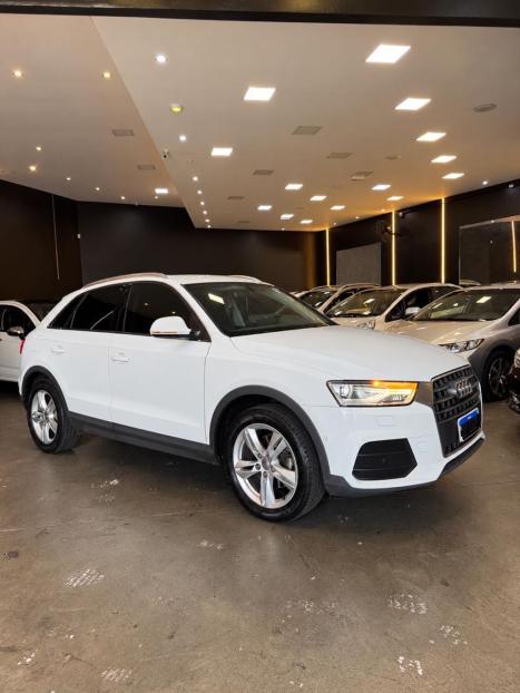 AUDI Q3 1.4 4P TFSI AMBIENTE S-TRONIC AUTOMÁTICO, Foto 2