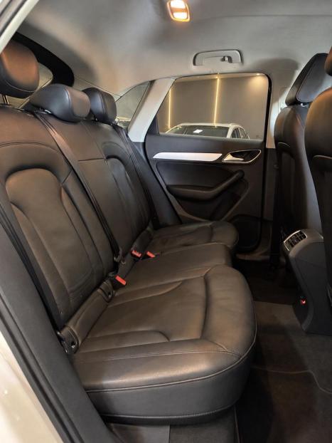 AUDI Q3 1.4 4P TFSI AMBIENTE S-TRONIC AUTOMÁTICO, Foto 4