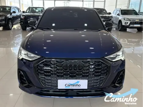 AUDI Q3 2.0 40 4P TFSI SPORTBACK PERFORMANCE BLACK QUATTRO TIPTRONIC AUTOM�TICO, Foto 2