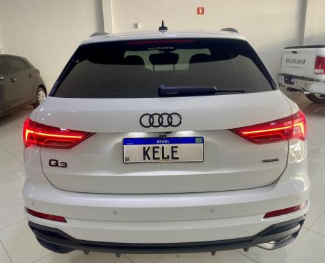 AUDI Q3 2.0 4P 40 TFSI PERFORMANCE BLACK QUATTRO TIPTRONIC AUTOM�TICO, Foto 5