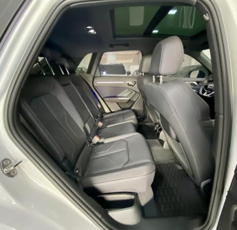 AUDI Q3 2.0 4P 40 TFSI PERFORMANCE BLACK QUATTRO TIPTRONIC AUTOM�TICO, Foto 9