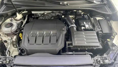 AUDI Q3 2.0 4P 40 TFSI PERFORMANCE BLACK QUATTRO TIPTRONIC AUTOM�TICO, Foto 14