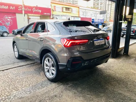AUDI Q3 2.0 4P 40 TFSI SPORTBACK PERFORMANCE QUATTRO TIPTRONIC AUTOMTICO, Foto 6