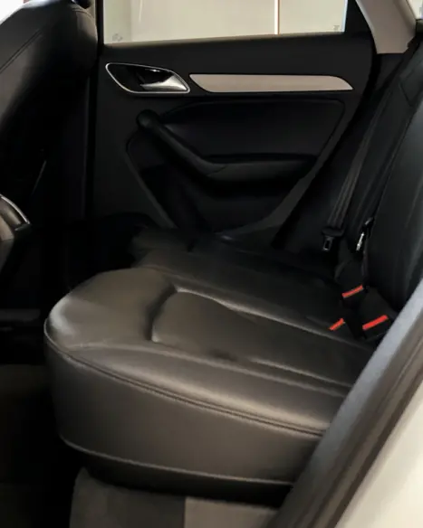 AUDI Q3 2.0 4P TFSI AMBITION QUATTRO S-TRONIC AUTOM�TICO, Foto 13