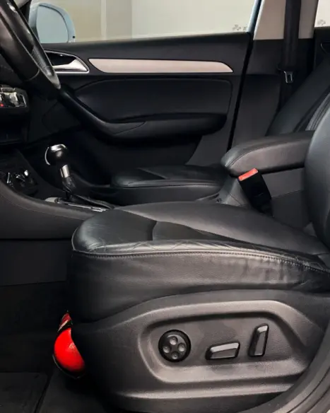 AUDI Q3 2.0 4P TFSI AMBITION QUATTRO S-TRONIC AUTOM�TICO, Foto 15