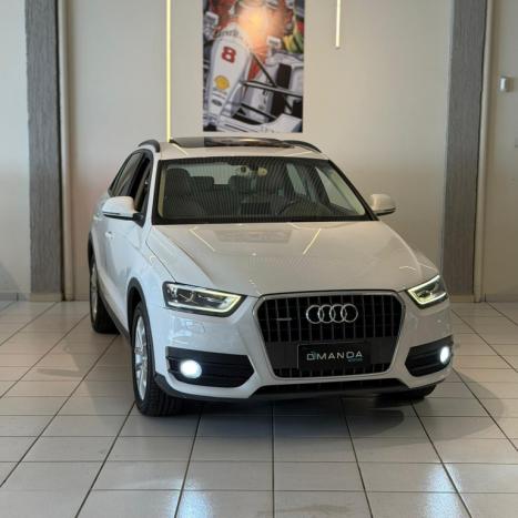 AUDI Q3 2.0 4P TFSI AMBIENTE QUATTRO S-TRONIC AUTOM�TICO, Foto 3