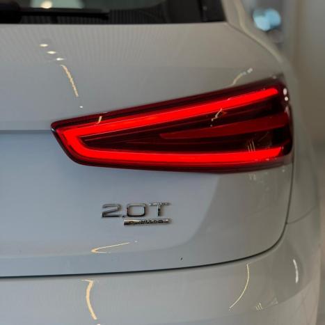 AUDI Q3 2.0 4P TFSI AMBIENTE QUATTRO S-TRONIC AUTOM�TICO, Foto 6