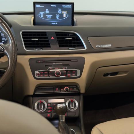 AUDI Q3 2.0 4P TFSI AMBIENTE QUATTRO S-TRONIC AUTOM�TICO, Foto 15