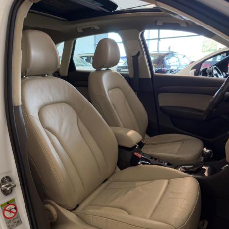 AUDI Q3 2.0 4P TFSI AMBIENTE QUATTRO S-TRONIC AUTOM�TICO, Foto 18