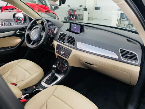 AUDI Q3 2.0 4P TFSI AMBIENTE QUATTRO S-TRONIC AUTOM�TICO, Foto 13