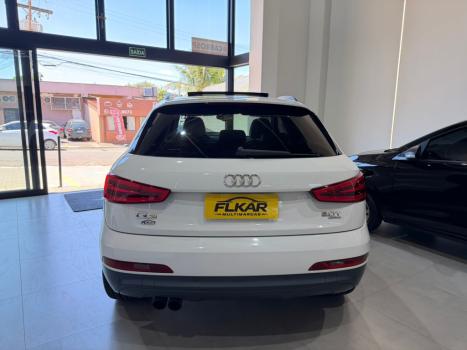 AUDI Q3 2.0 4P TFSI AMBIENTE QUATTRO S-TRONIC AUTOM�TICO, Foto 4