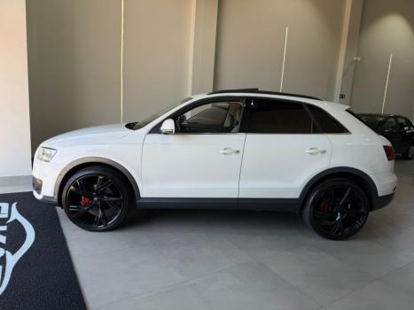 AUDI Q3 2.0 4P TFSI AMBIENTE QUATTRO S-TRONIC AUTOM�TICO, Foto 5