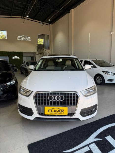 AUDI Q3 2.0 4P TFSI AMBIENTE QUATTRO S-TRONIC AUTOM�TICO, Foto 10