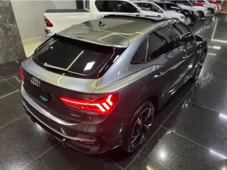 AUDI Q3 2.0 4P TFSI AMBITION QUATTRO S-TRONIC AUTOM�TICO, Foto 8