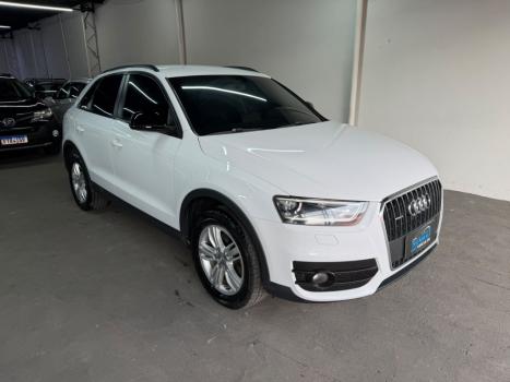 AUDI Q3 2.0 4P TFSI AMBIENTE QUATTRO S-TRONIC AUTOM�TICO, Foto 2