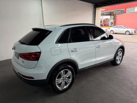 AUDI Q3 2.0 4P TFSI AMBIENTE QUATTRO S-TRONIC AUTOM�TICO, Foto 3
