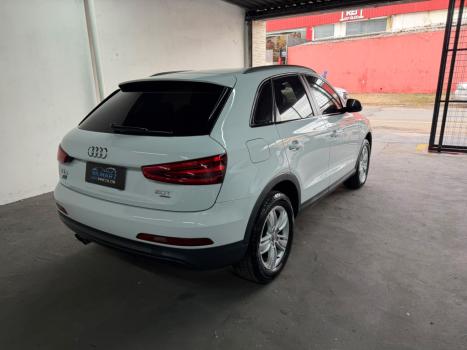 AUDI Q3 2.0 4P TFSI AMBIENTE QUATTRO S-TRONIC AUTOM�TICO, Foto 6