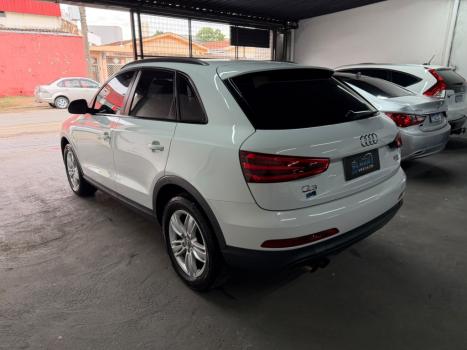 AUDI Q3 2.0 4P TFSI AMBIENTE QUATTRO S-TRONIC AUTOM�TICO, Foto 8