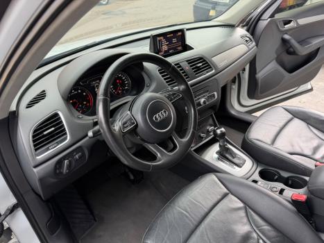 AUDI Q3 2.0 4P TFSI AMBIENTE QUATTRO S-TRONIC AUTOM�TICO, Foto 12