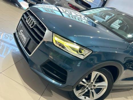 AUDI Q3 2.0 4P TFSI AMBIENTE QUATTRO S-TRONIC AUTOM�TICO, Foto 4