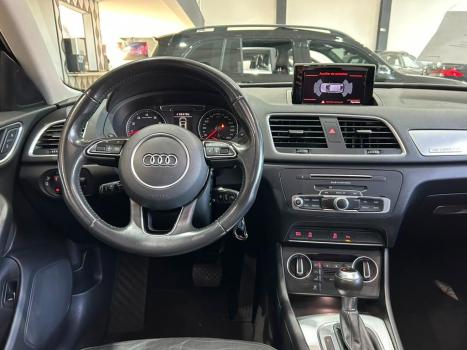 AUDI Q3 2.0 4P TFSI AMBIENTE QUATTRO S-TRONIC AUTOM�TICO, Foto 8