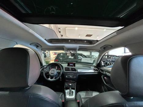 AUDI Q3 2.0 4P TFSI AMBIENTE QUATTRO S-TRONIC AUTOM�TICO, Foto 11