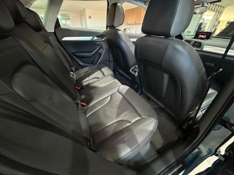 AUDI Q3 2.0 4P TFSI AMBIENTE QUATTRO S-TRONIC AUTOM�TICO, Foto 13