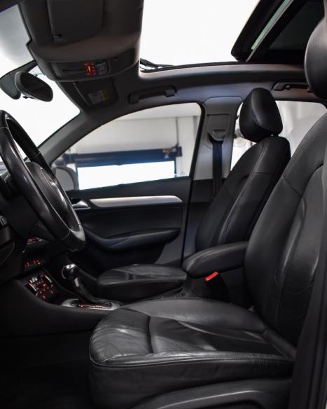 AUDI Q3 2.0 4P TFSI AMBIENTE QUATTRO S-TRONIC AUTOM�TICO, Foto 11